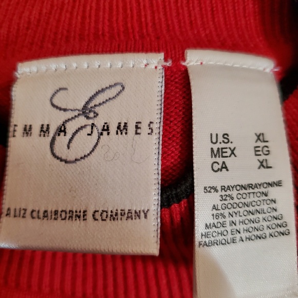 3/$33 Red sleeveless sweater - Picture 2 of 3